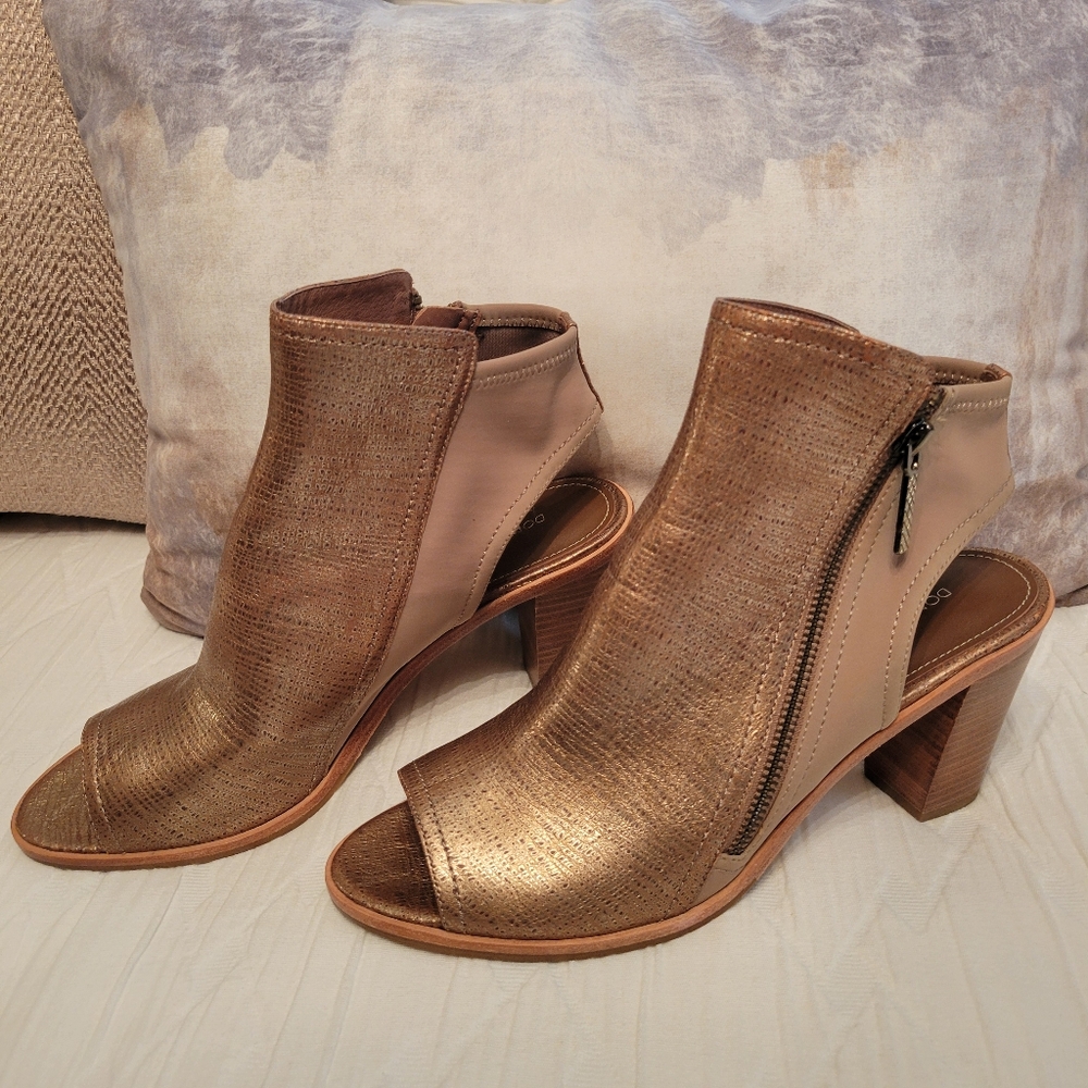 Donald J Pliner Kaden bootie - Picture 4 of 11